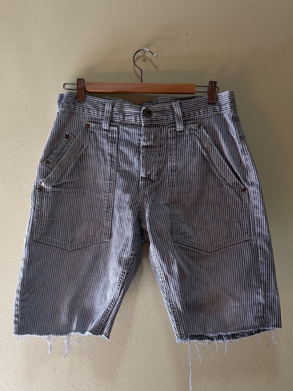 GAP Hickory/Railroad Stripe Denim Jean Shorts - Blue & White